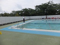 プール開きの様子