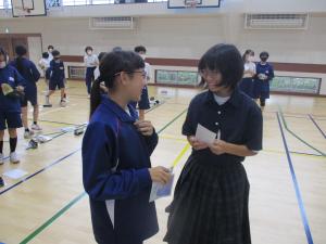 名刺交換会の様子