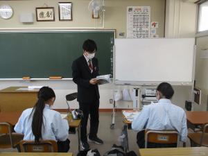 国語の自習の様子