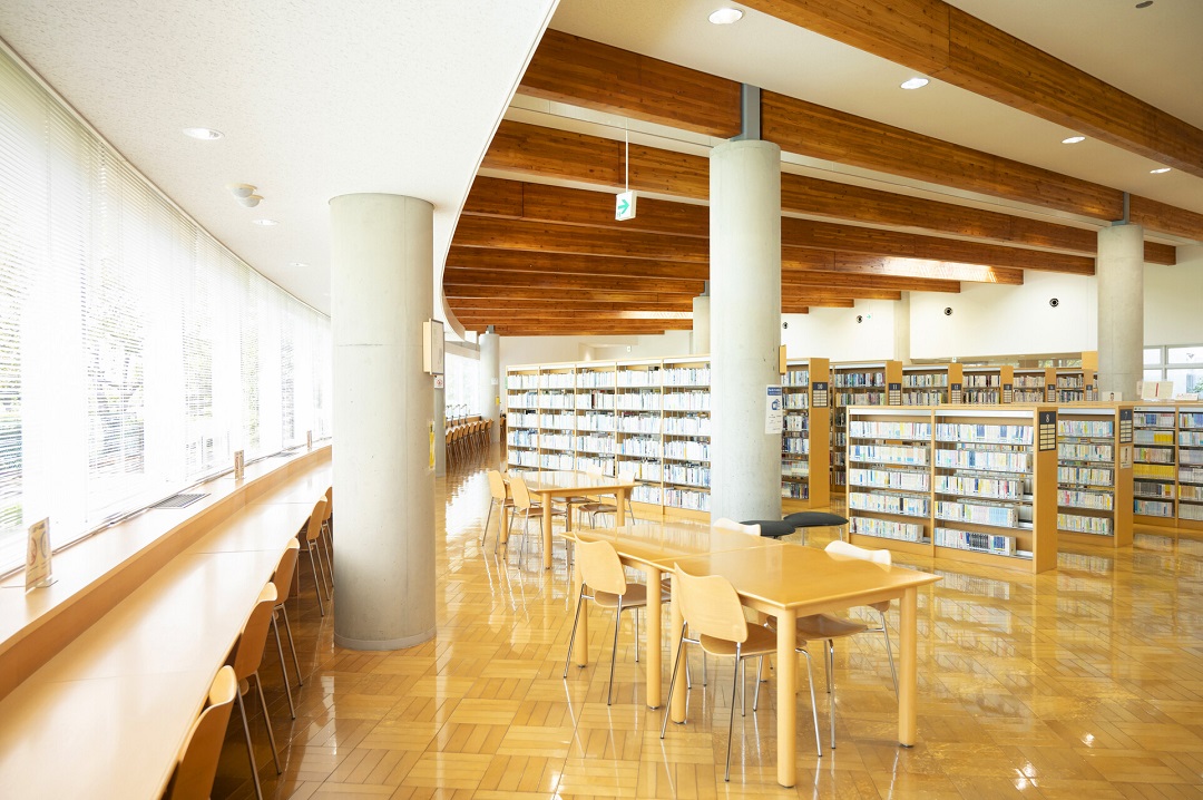 町立図書館