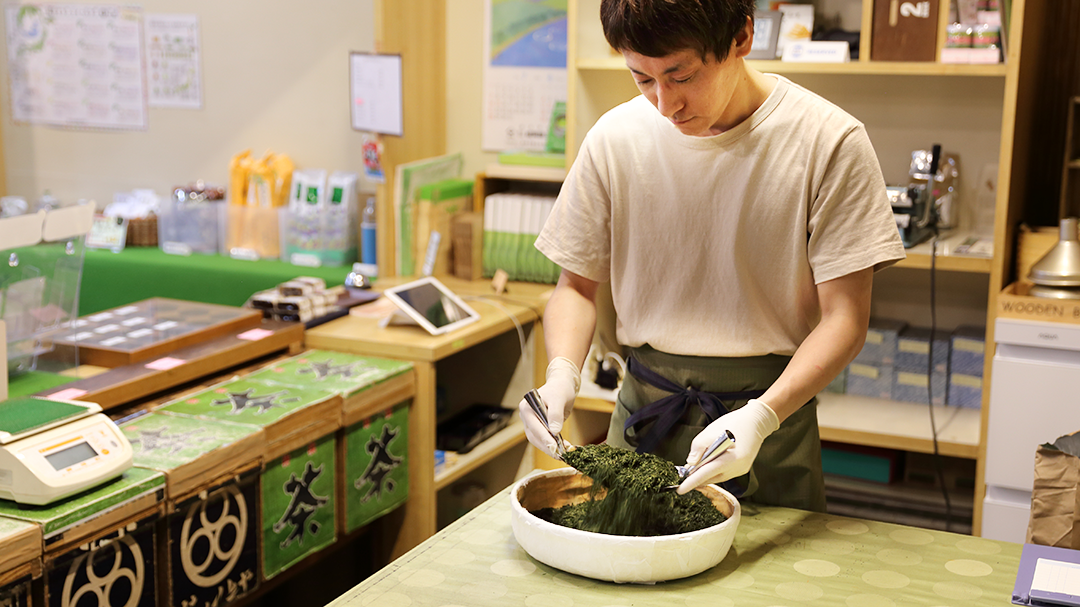 お茶の作業