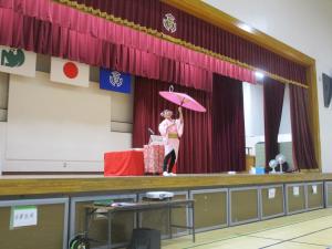 花仙さんによる江戸大神楽
