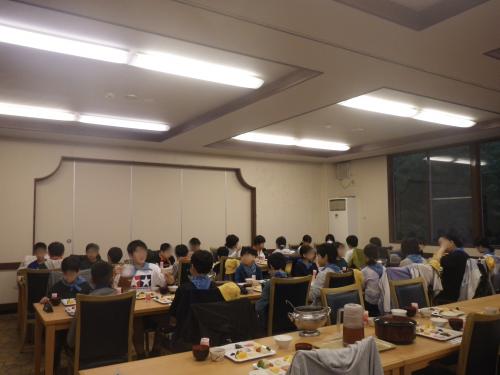 朝食