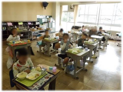 給食3