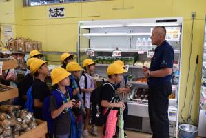 3年生　社会　店ではたらく人　【アグリパーク見学】　