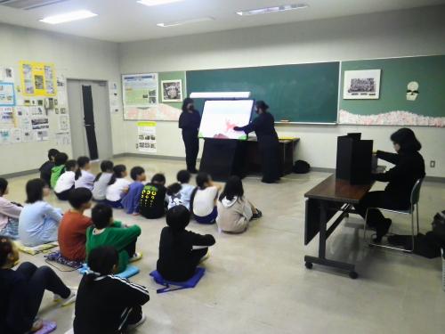 ブラックシアター1