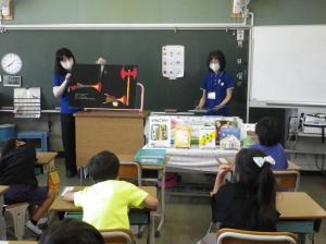 1年生　町立図書館について知ろう